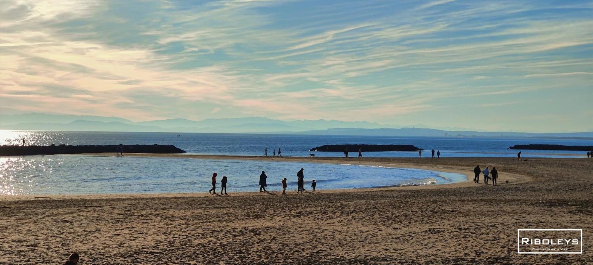 T4 Climatise Avec Piscine A 400M De La Mer Виас Экстерьер фото